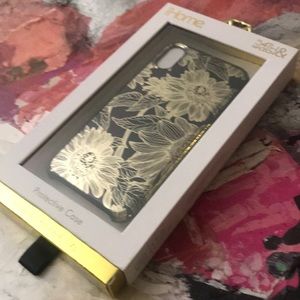 IHome 54th & Madison Floral IPhone Snap Case